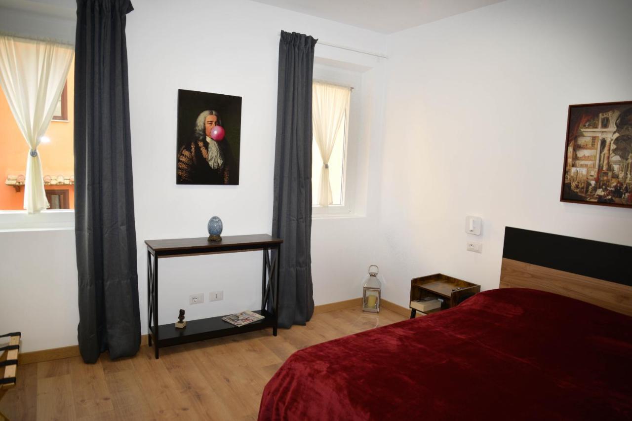 Fidia Palace Claudia'S Apartment Colosseo Roma Ngoại thất bức ảnh