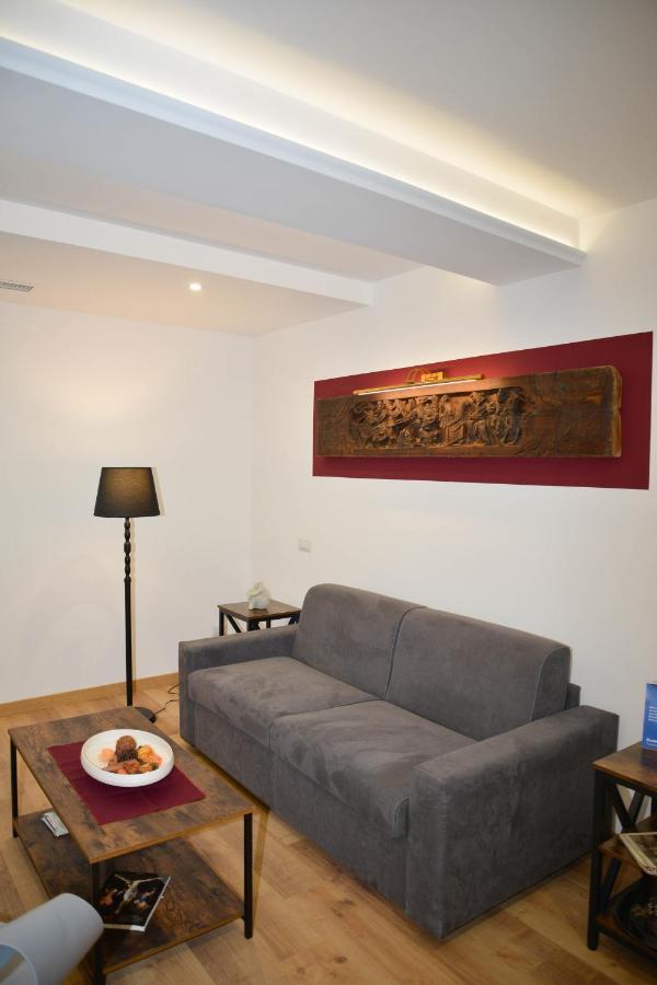 Fidia Palace Claudia'S Apartment Colosseo Roma Ngoại thất bức ảnh