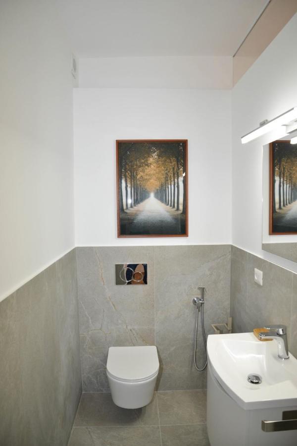 Fidia Palace Claudia'S Apartment Colosseo Roma Ngoại thất bức ảnh
